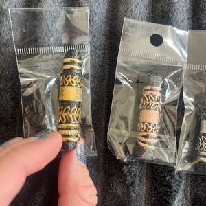 Set of 5 Hammered Metal Leaf Ear Cuffs – Gold, Rose Gold & Silver